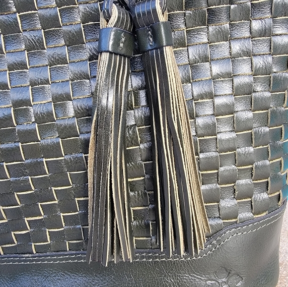 NWOT Patricia Nash Dicovery Collection Lesina Tote In Dark Olive Leather - Picture 2 of 15